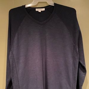 Calvin Klein mens long sleeve v neck dark blue tee shirt. XL